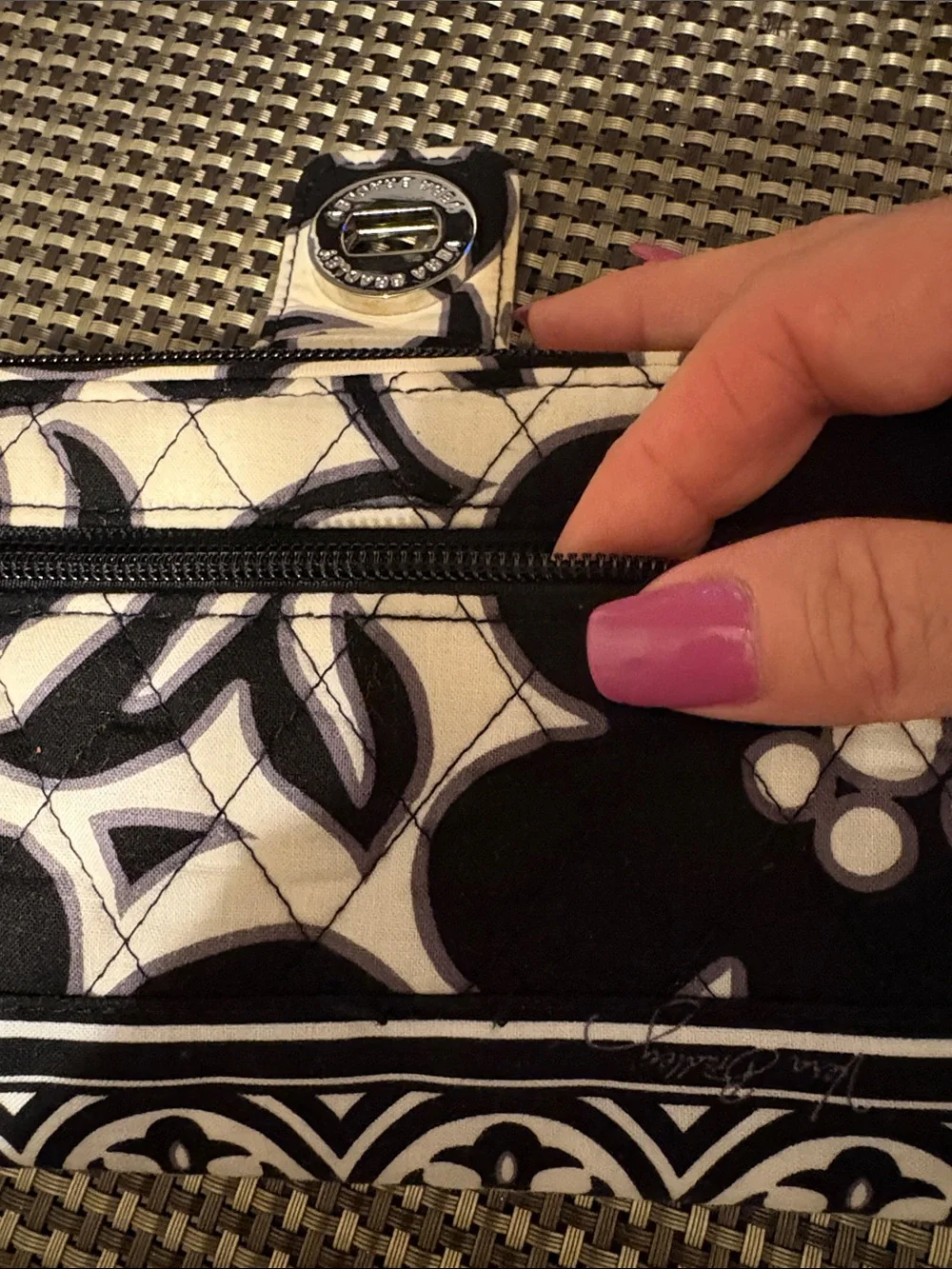 Vera Bradley Black and White Quilted Floral Zip Wallet - Picture 7 of 10